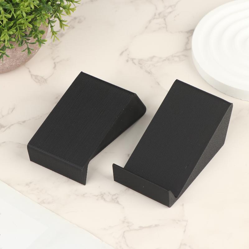 قطعتان من قاعدة حامل مكبر الصو - مراجعة Home Cinema Accessories وسعره